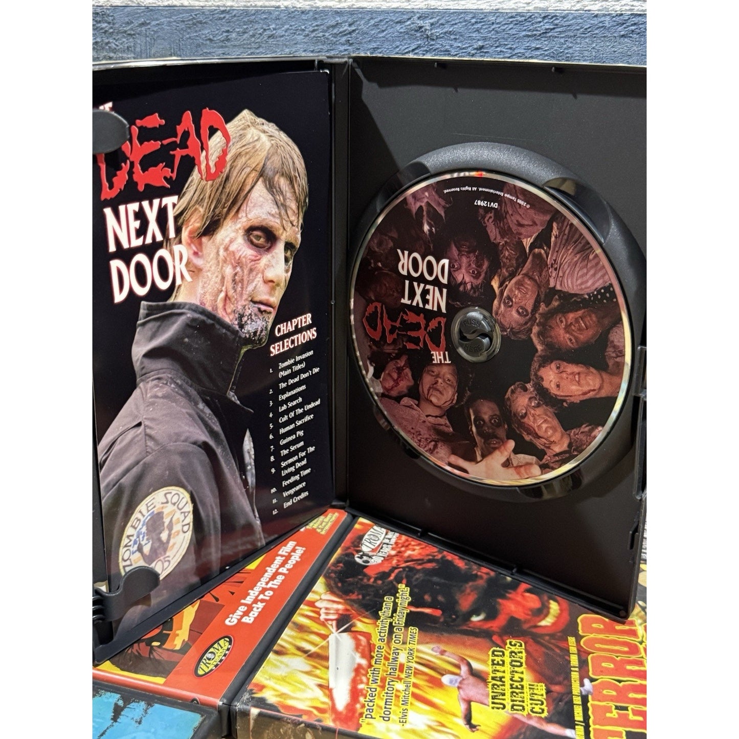 The Dead Next Door - DVD Used