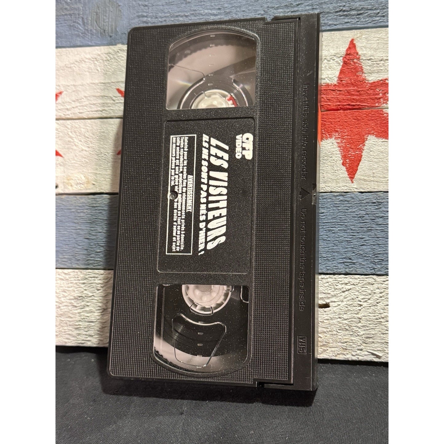Les Visteurs: Ils Ne Sont Pas Nés d'Hier! - VHS Used