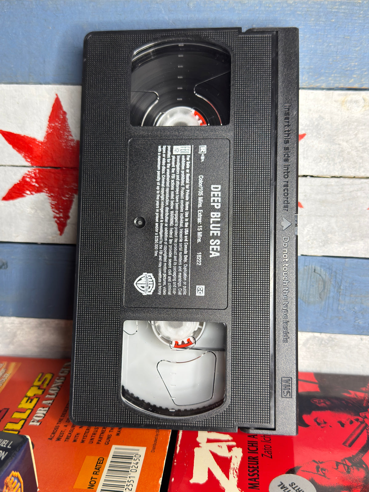 Deep Blue Sea - VHS Used