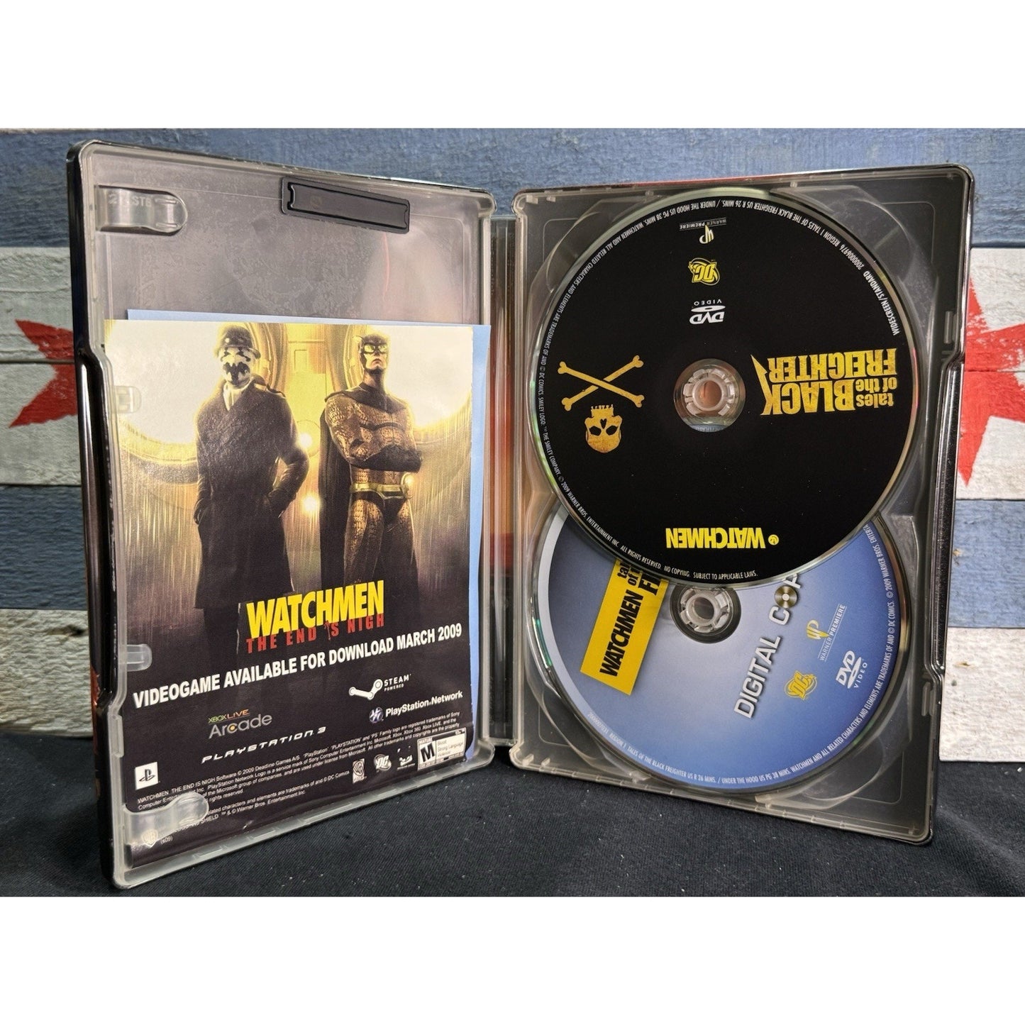 Watchmen Tales Of The Black Freighter - Steelbook DVD