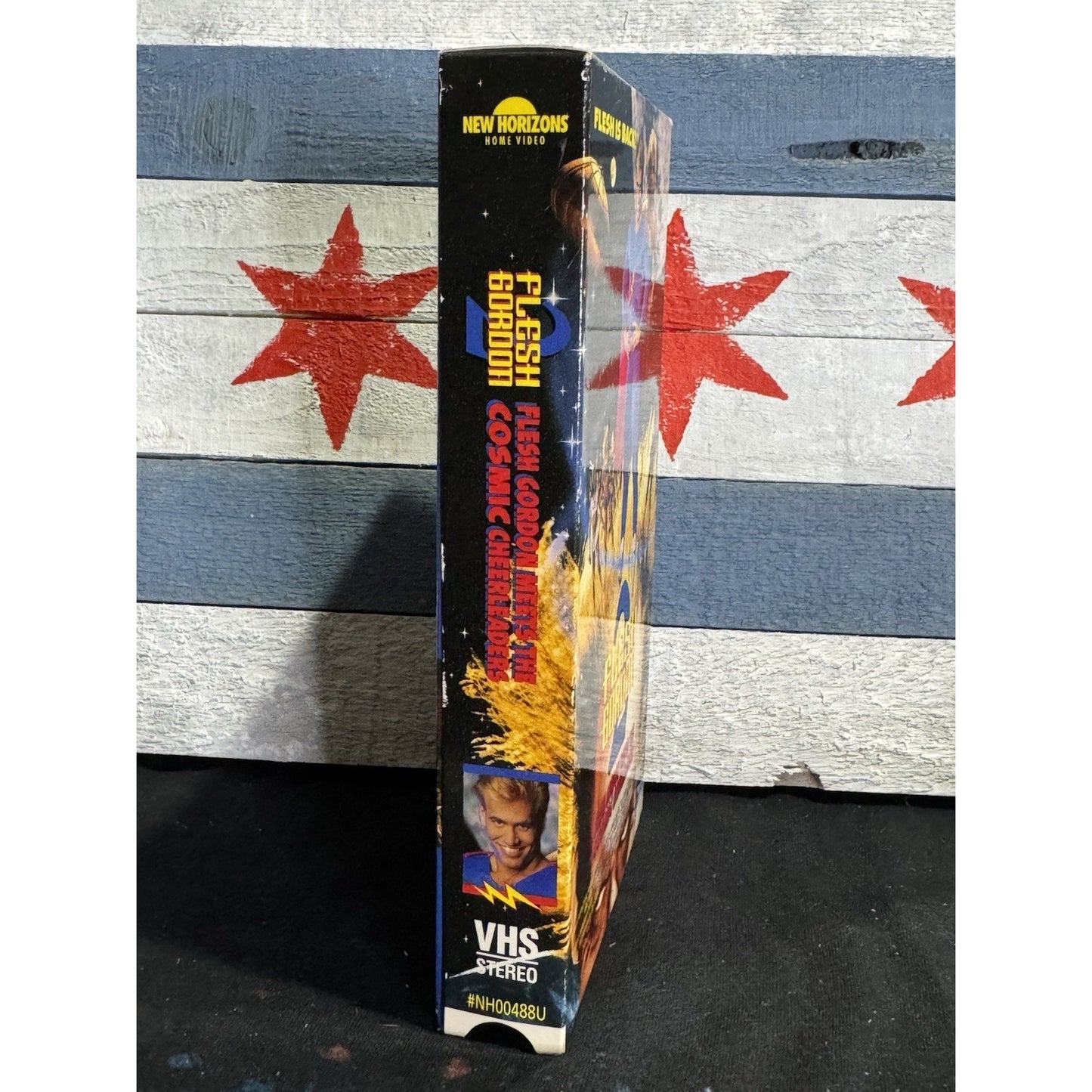 Flesh Gordon 2 : Flesh Gordon Meets the Cosmic Cheerleaders - VHS Used