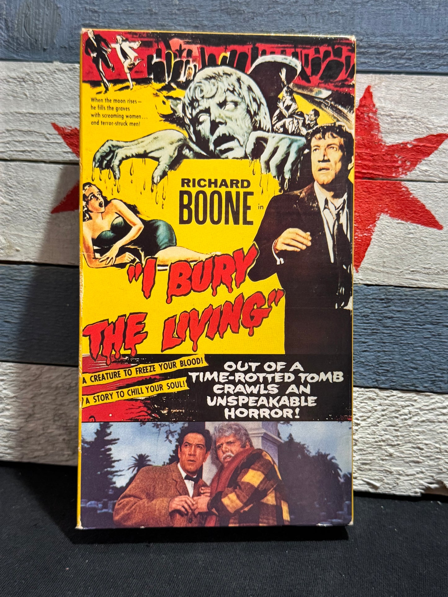 I Bury the Living - VHS Used