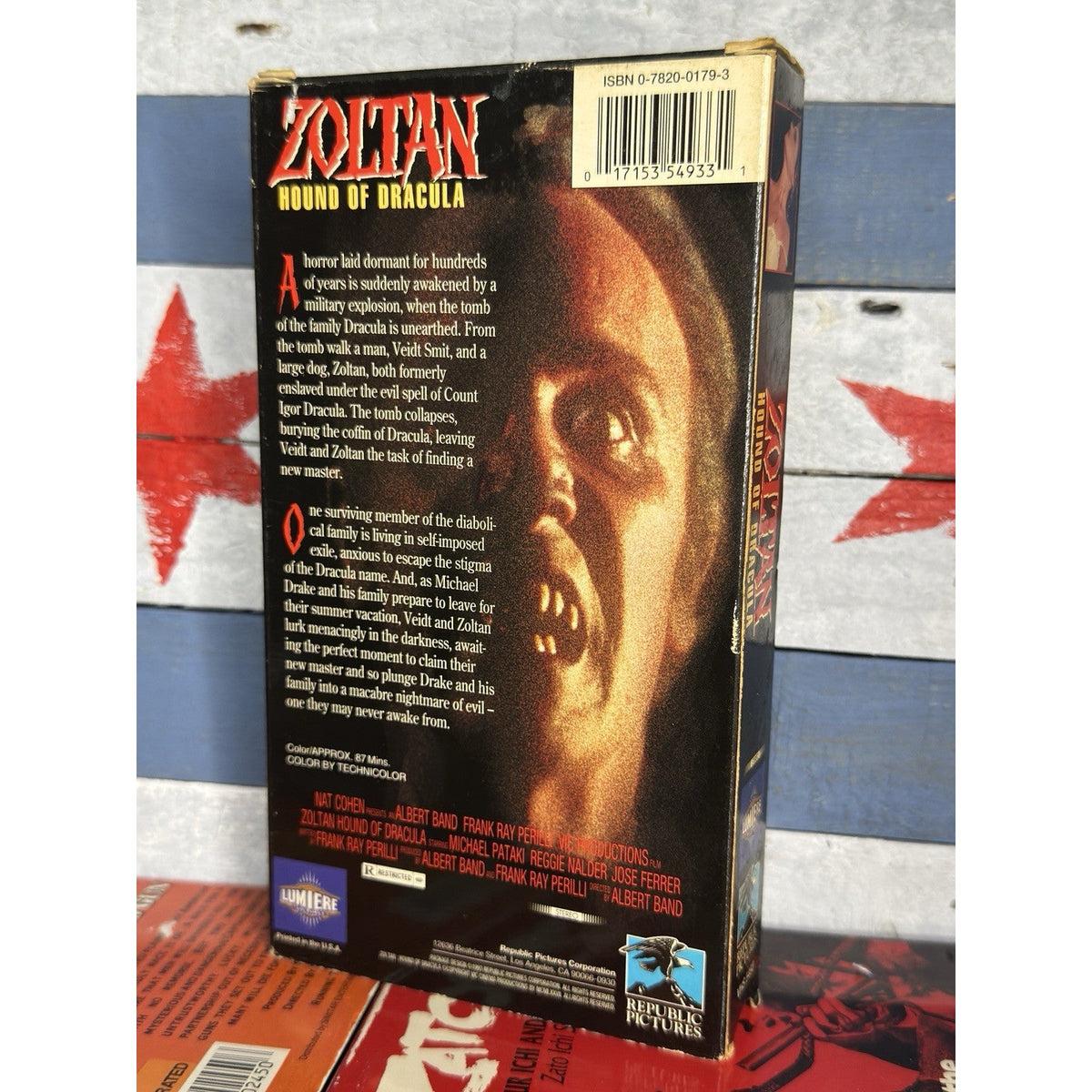 Zoltan Hound of Dracula - VHS Used