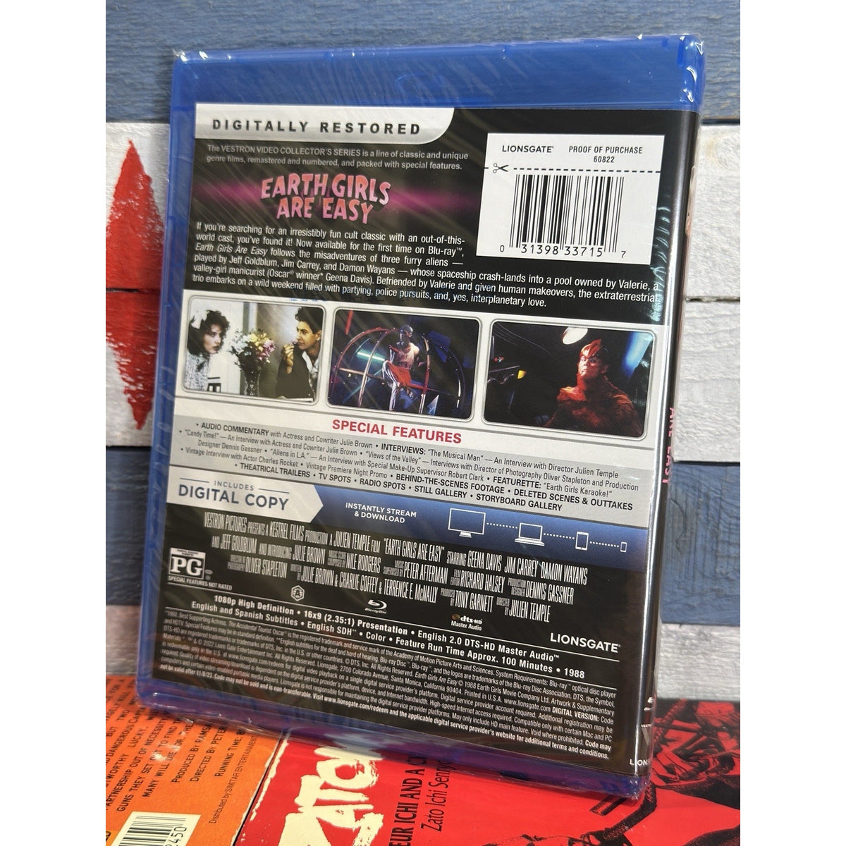 Earth Girls Are Easy Vestron Video Collector’s Series - Blu-ray