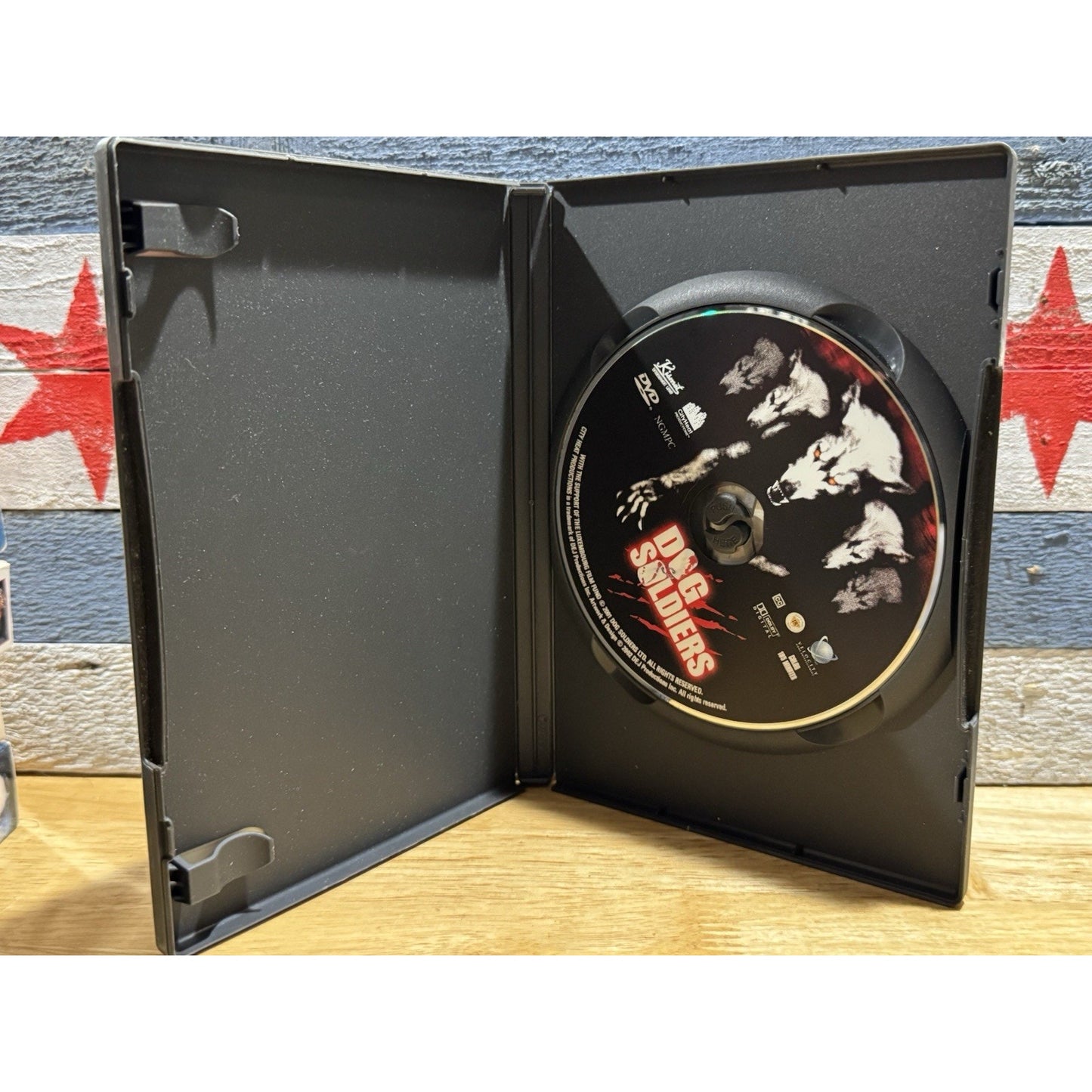 Dog Soldiers - DVD Used