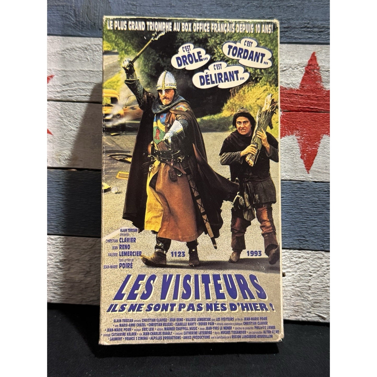 Les Visteurs: Ils Ne Sont Pas Nés d'Hier! - VHS Used