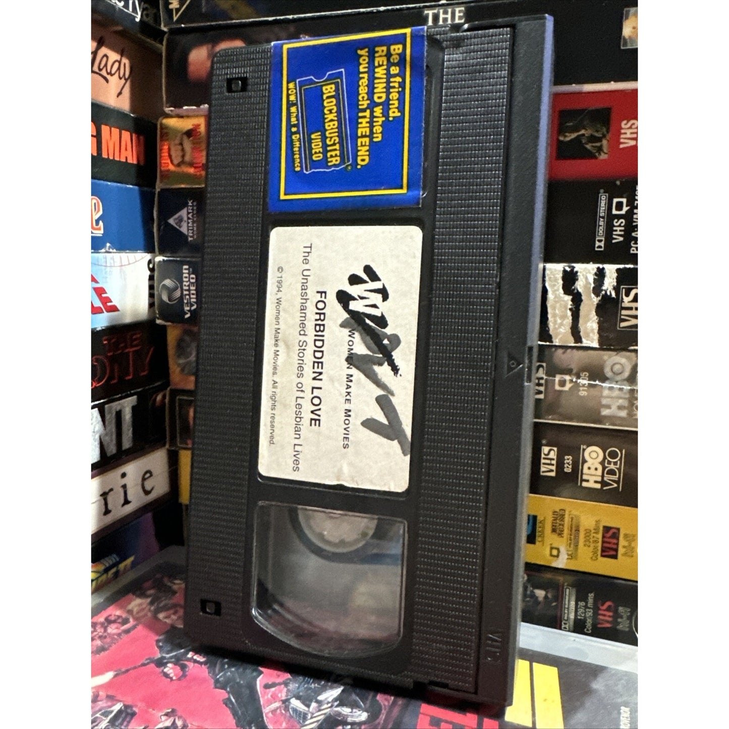 Forbidden Love : The Unashamed Stories of Lesbian Lives - VHS Used