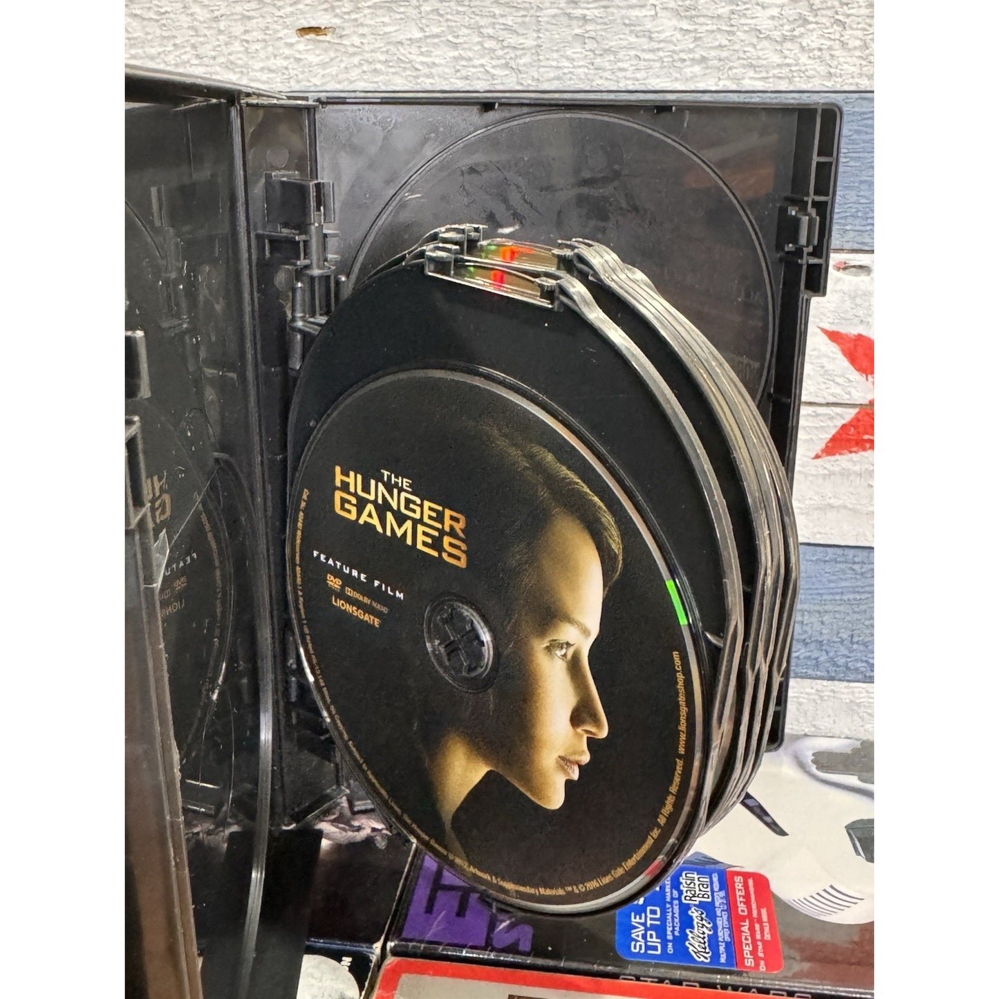 The Hunger Games: Complete 4-Film Collection - DVD Used