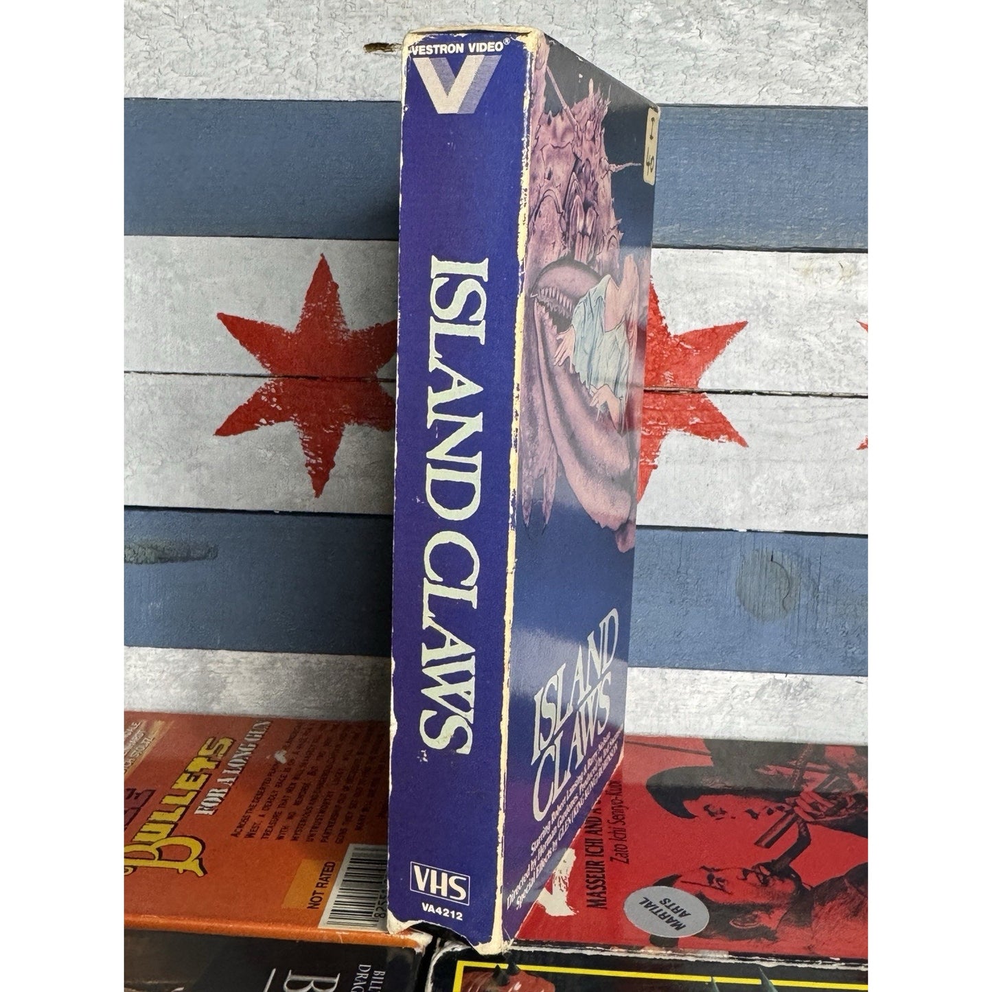 Island Claws - VHS Used