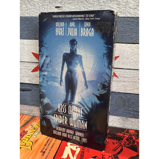 Kiss of the Spider Woman - VHS) Used