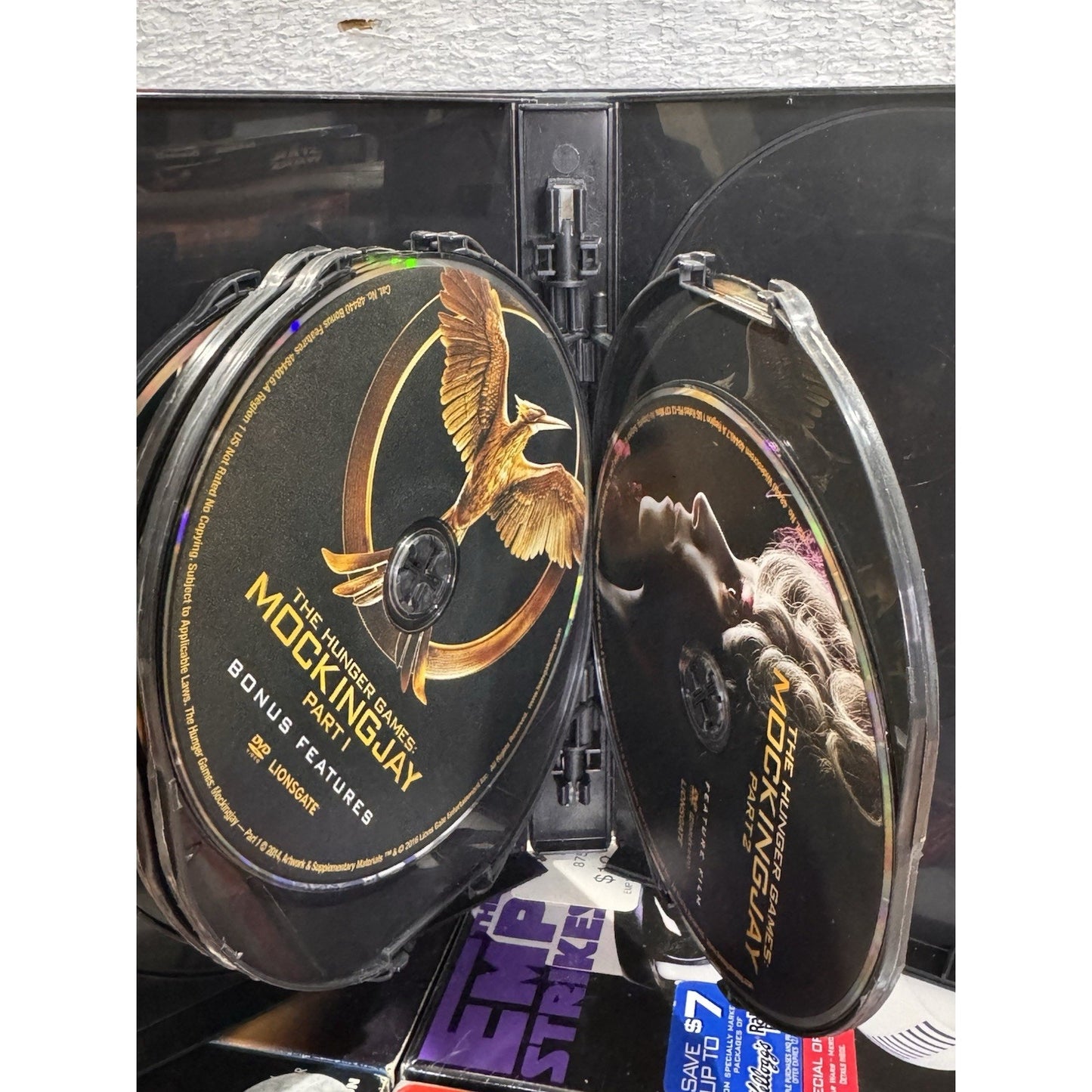 The Hunger Games: Complete 4-Film Collection - DVD Used