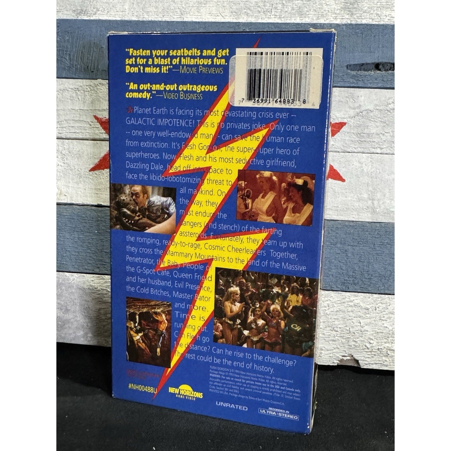 Flesh Gordon 2 : Flesh Gordon Meets the Cosmic Cheerleaders - VHS Used