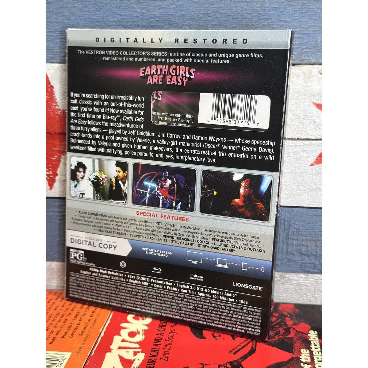 Earth Girls Are Easy Vestron Video Collector’s Series - Blu-ray