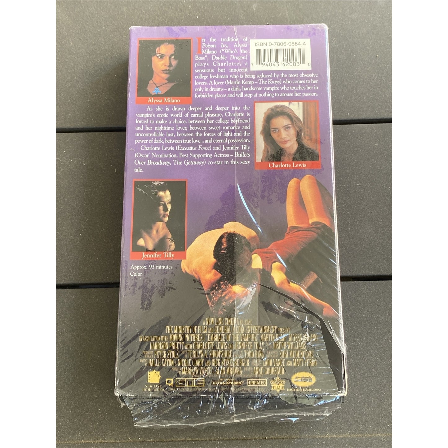 Embrace Of The Vampire - VHS Used