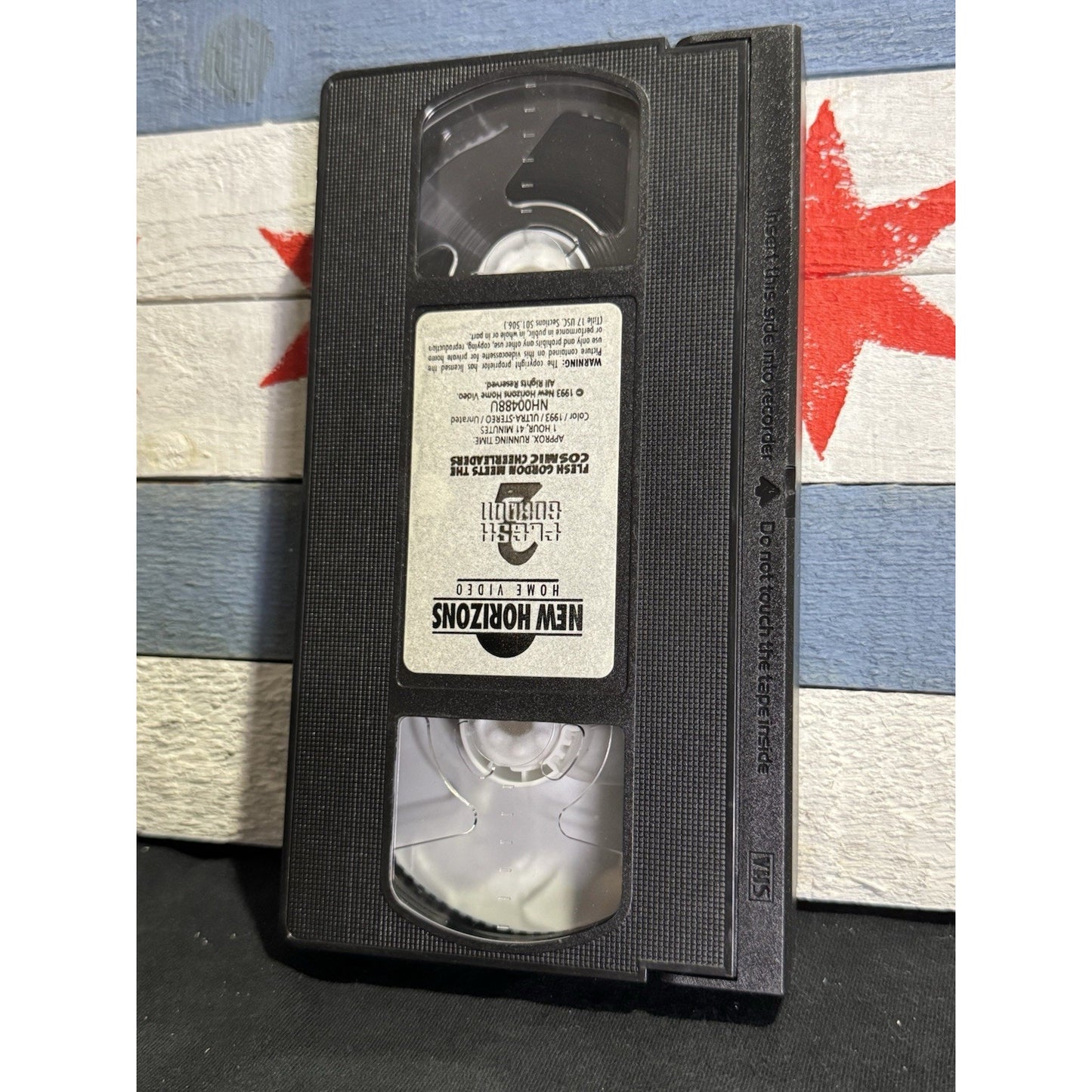 Flesh Gordon 2 : Flesh Gordon Meets the Cosmic Cheerleaders - VHS Used