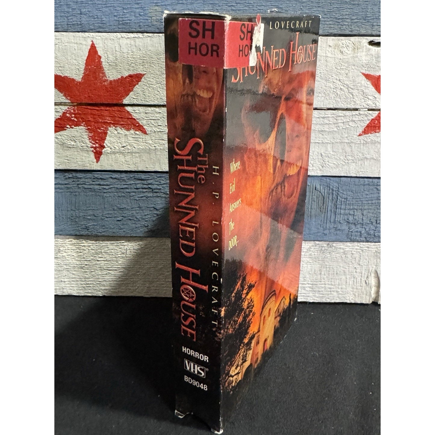 H.P. Lovecraft's The Shunned House - VHS Used