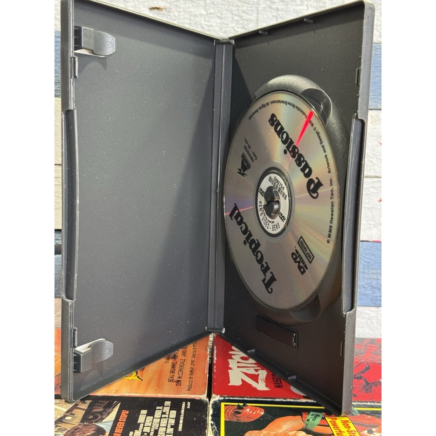 Tropical Passions - DVD Used