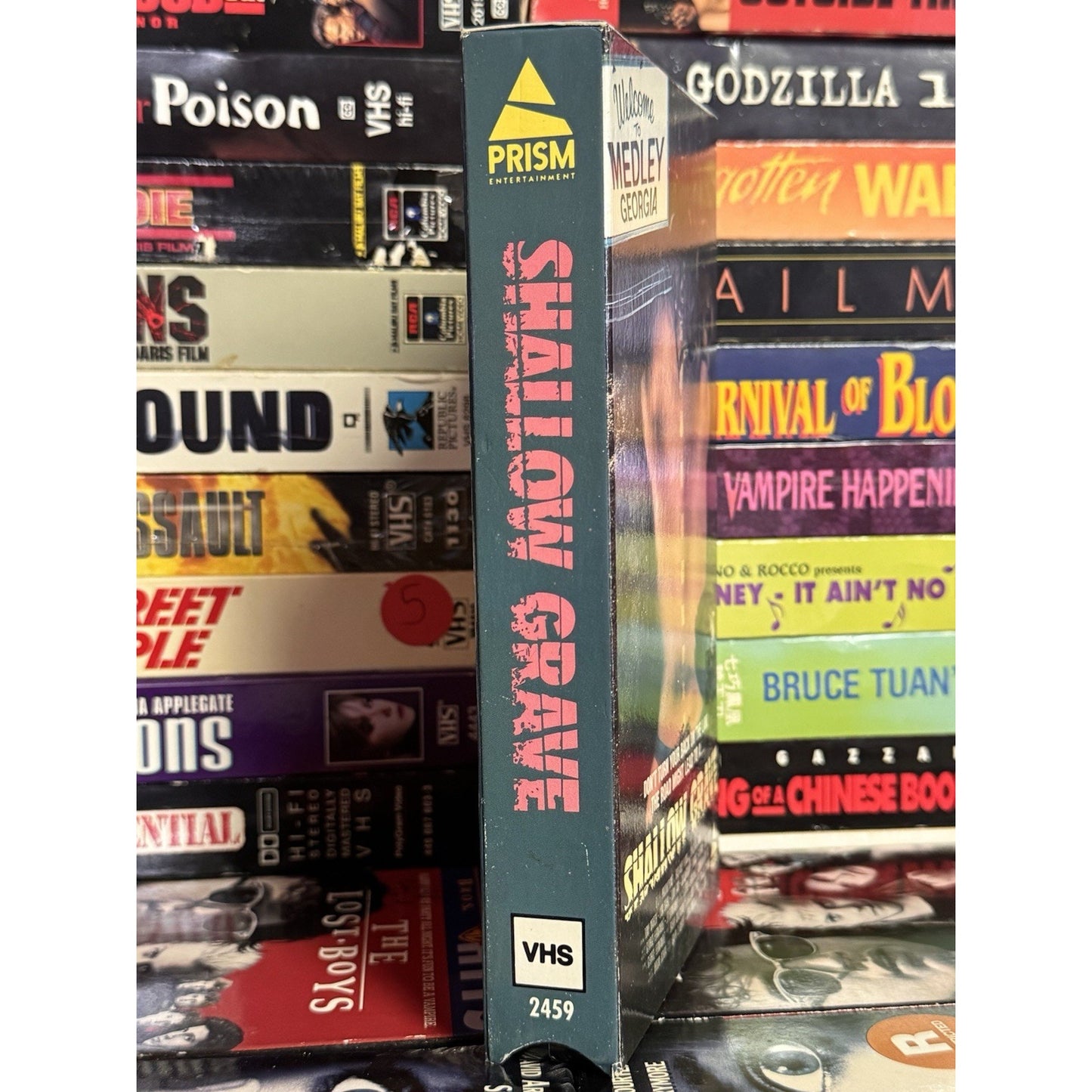 Shallow Grave - VHS Used