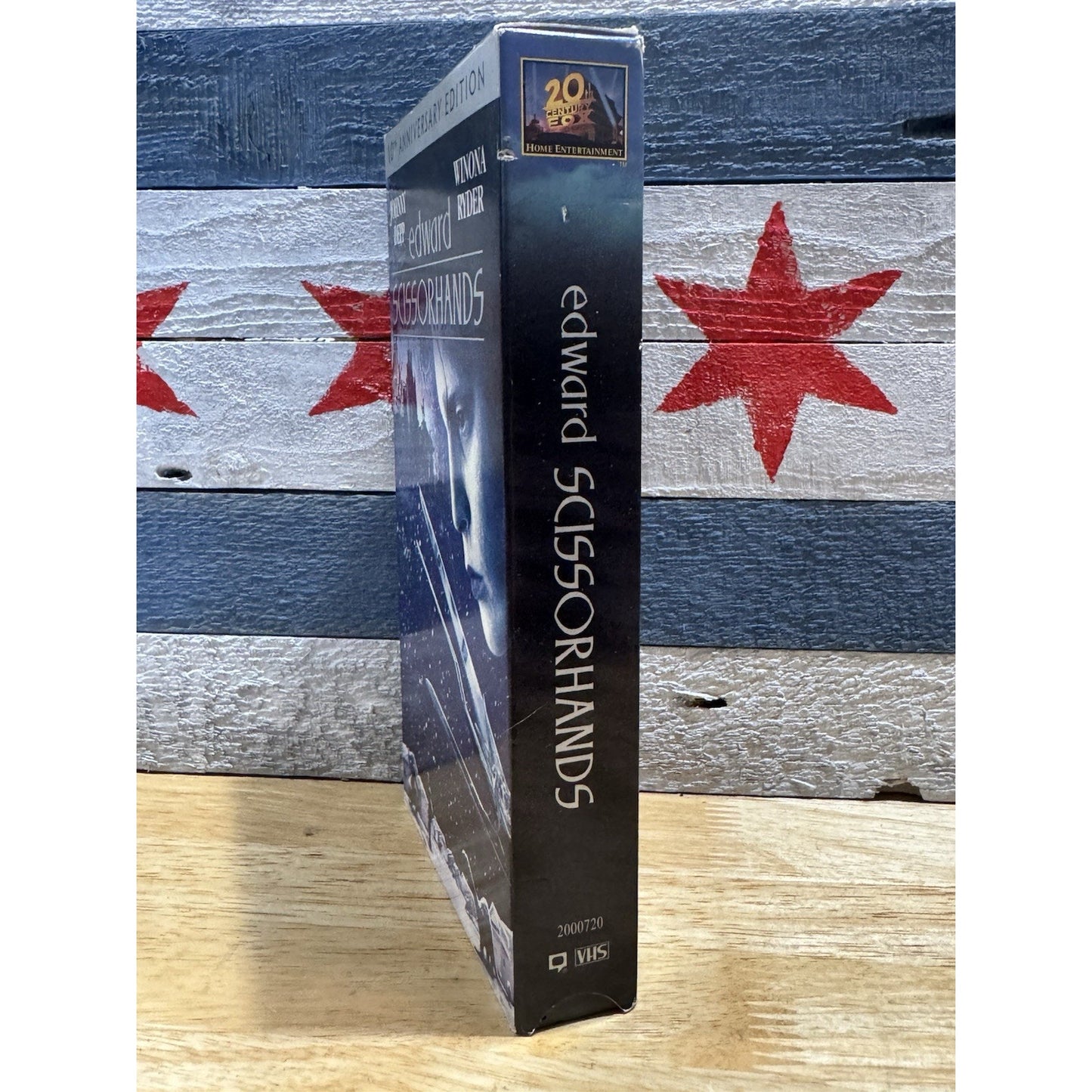 Edward Scissorhands VHS 10th Anniversary Edition - VHS Used