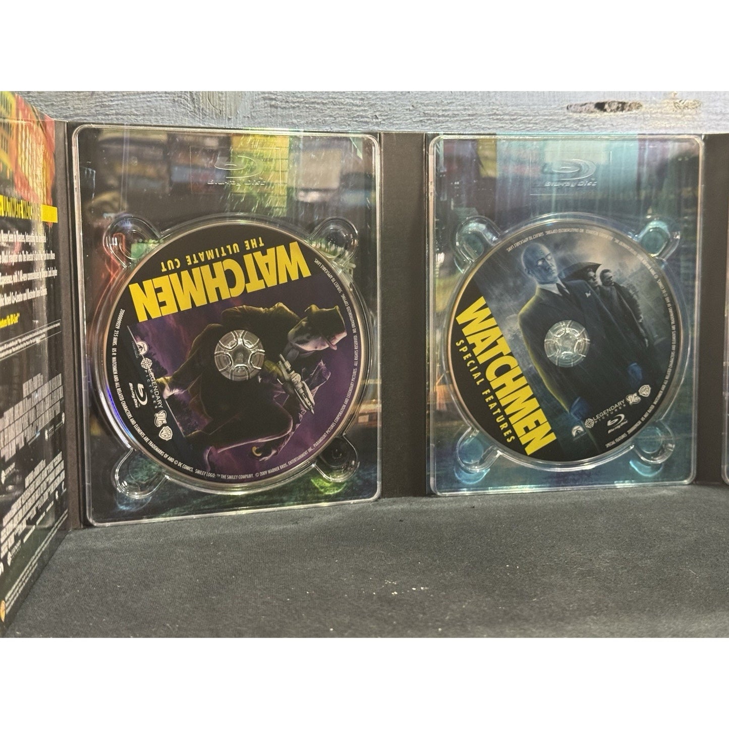 Watchmen: The Ultimate Cut 4-Disc Set - Blu-ray Used