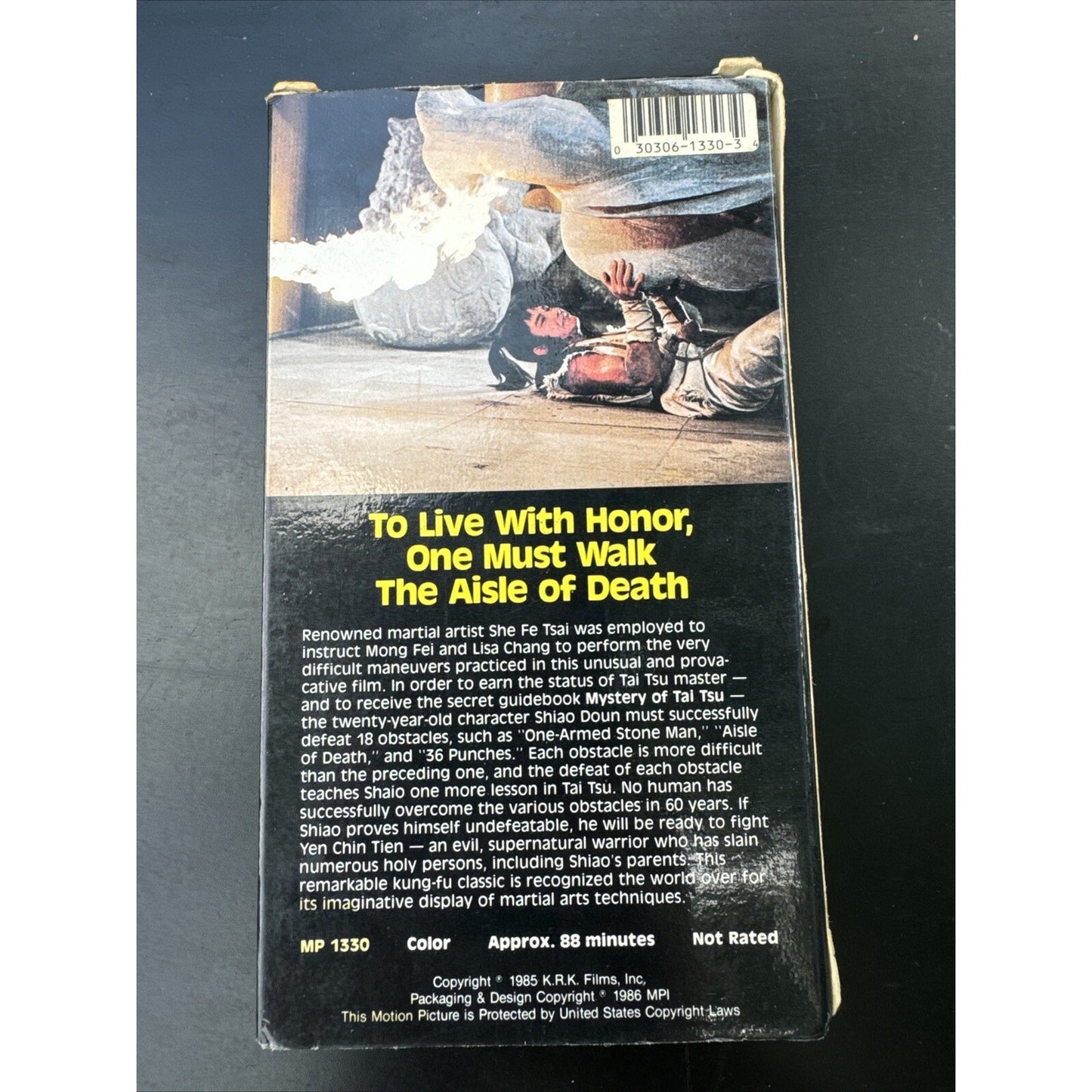 The Unbeaten 28 - VHS Used
