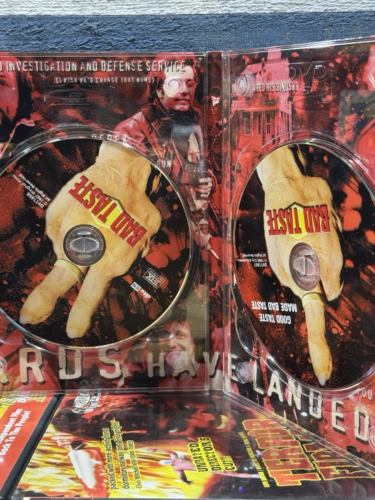 Bad Taste (Limited Edition) 2-Disc Lenticular w/ Slip Cover Anchor Bay - DVD Used